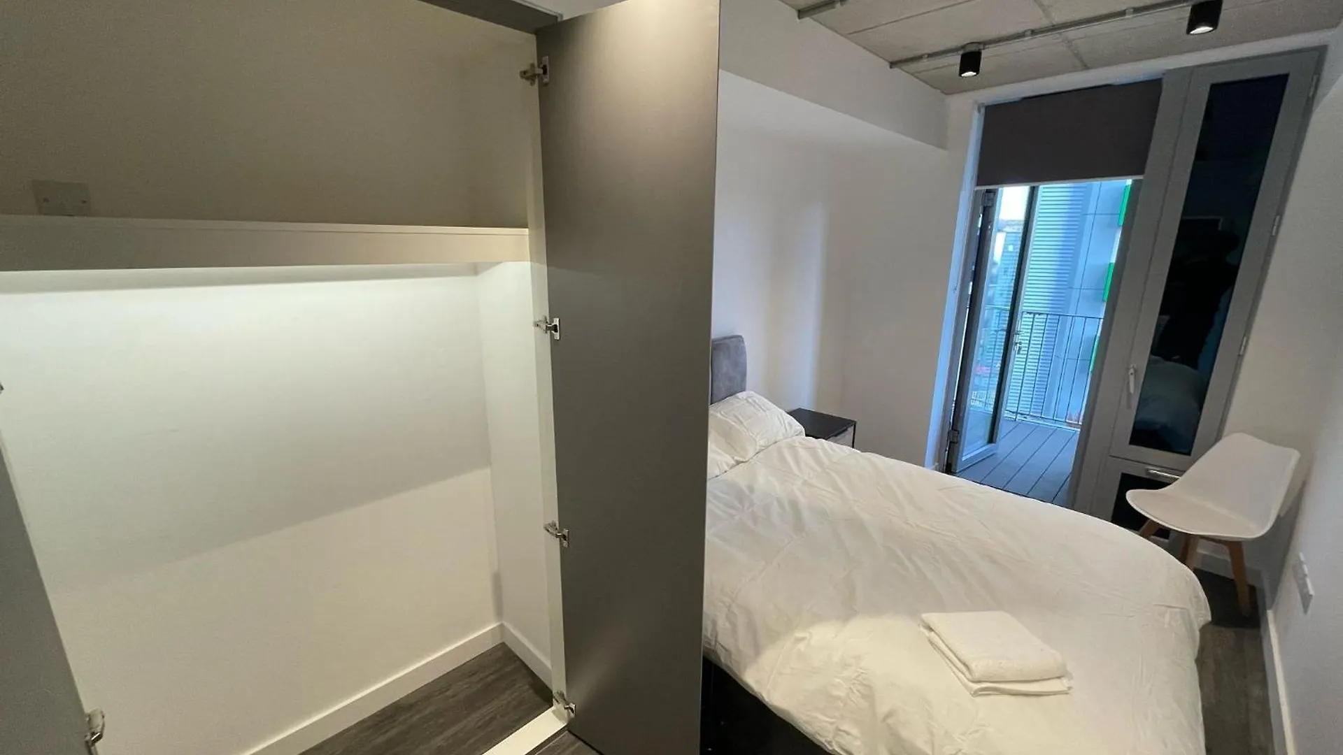 Superb Modern 2-Bed In Greenwich Apartment Abbey Wood 0*,