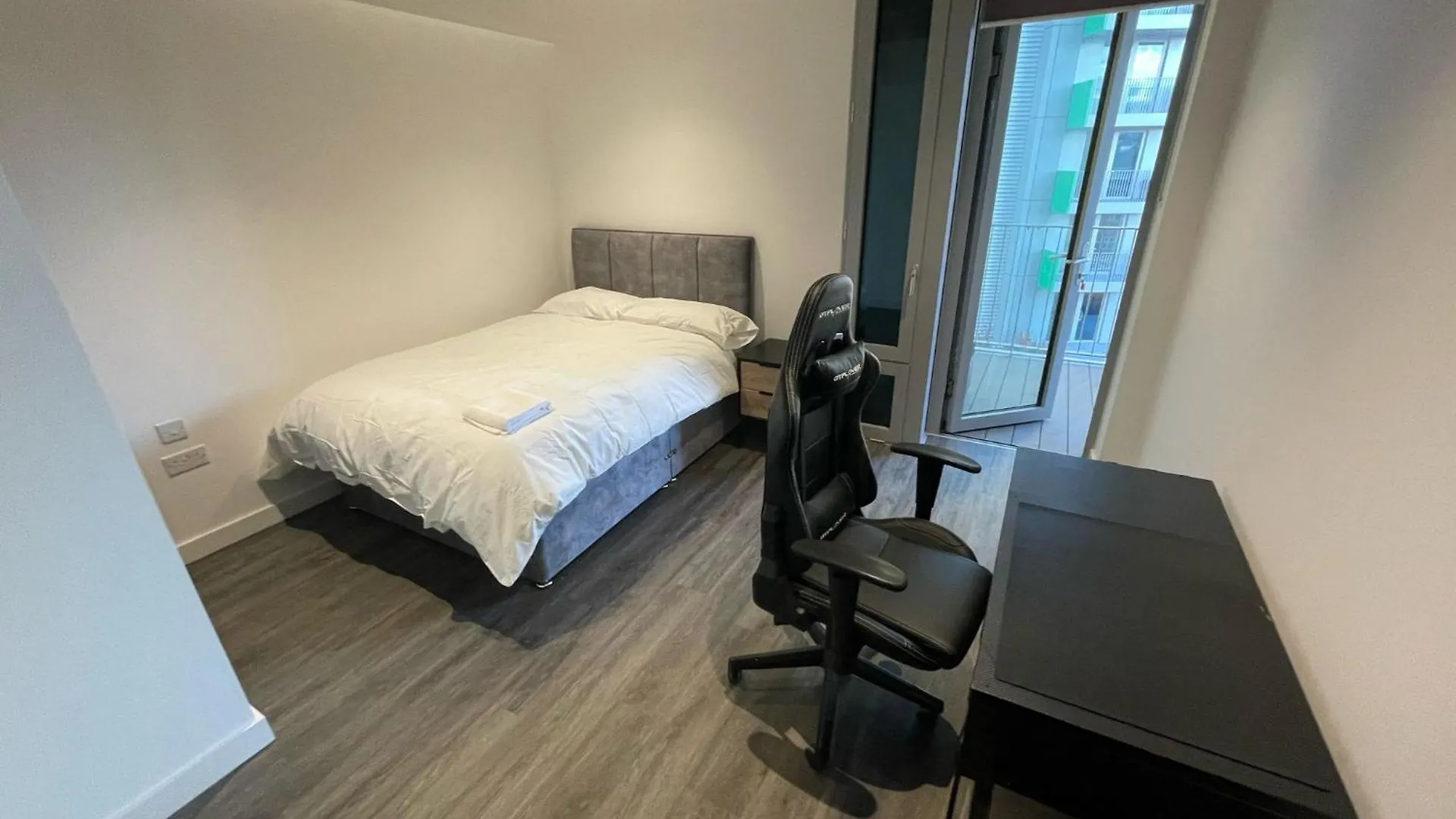 Superb Modern 2-Bed In Greenwich Apartment Abbey Wood